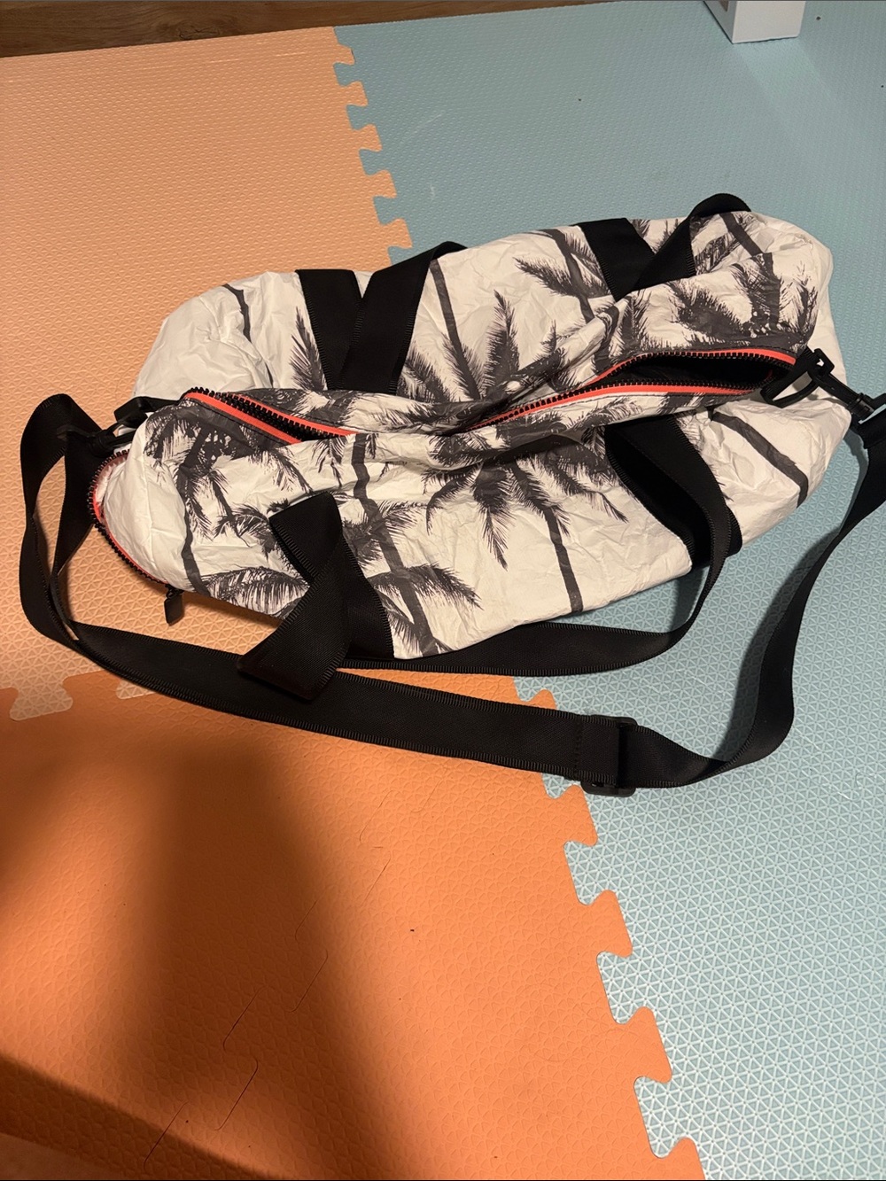 ALOHA Collection Black and White Palm-Print Duffel with Red Zipper
